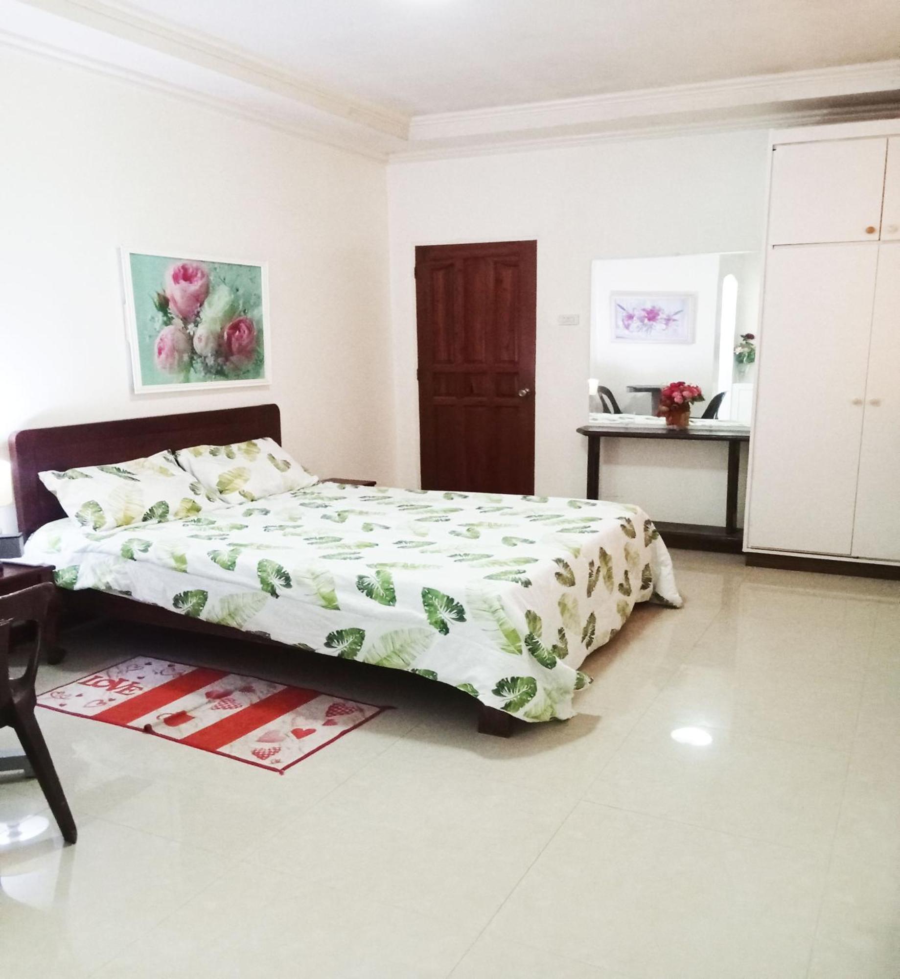 Leizel'S Bed & Breakfast Palompon Екстериор снимка