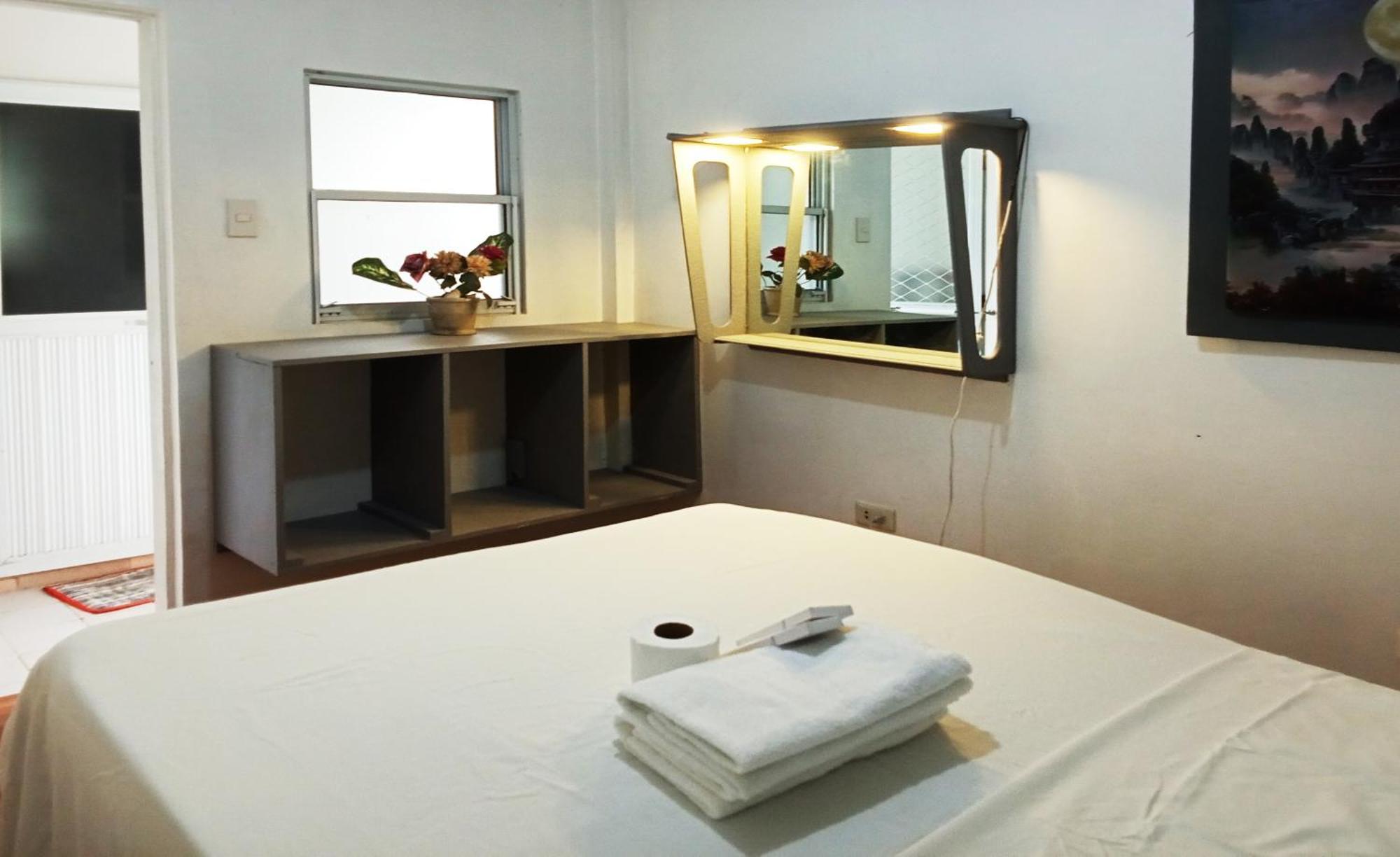 Leizel'S Bed & Breakfast Palompon Екстериор снимка